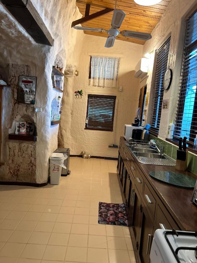 Dinky Di'S Dugout Villa Coober Pedy Esterno foto