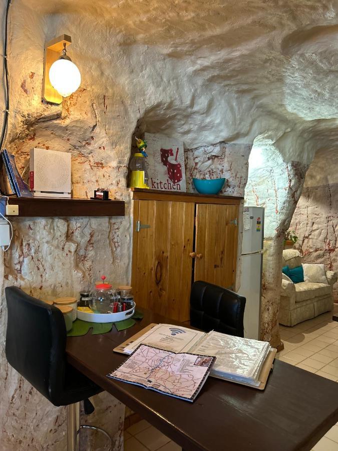 Dinky Di'S Dugout Villa Coober Pedy Esterno foto