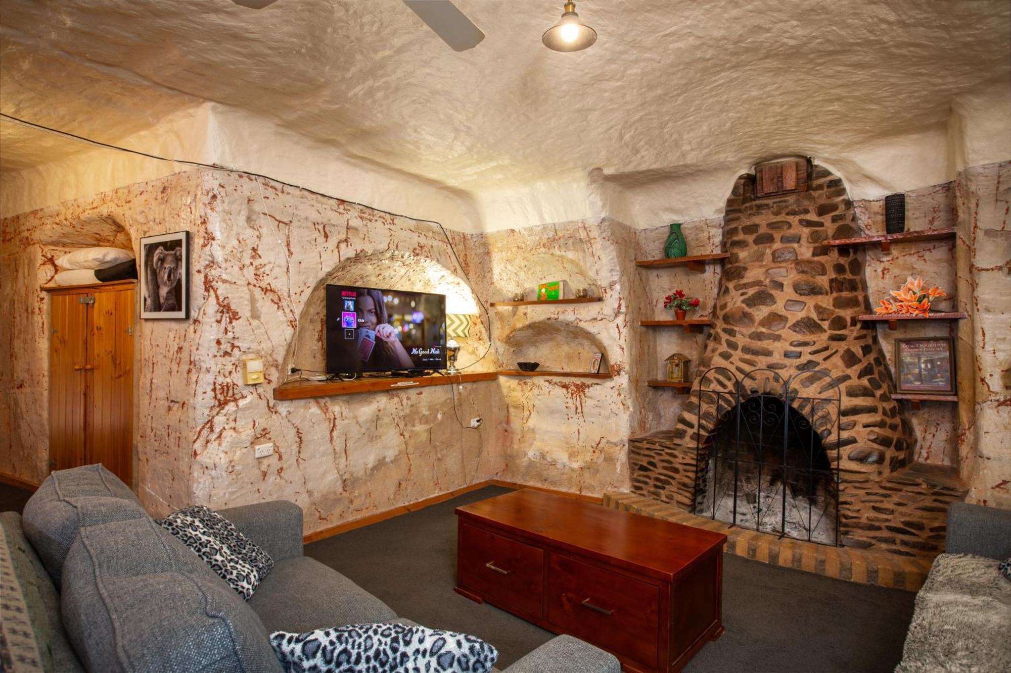 Dinky Di'S Dugout Villa Coober Pedy Esterno foto